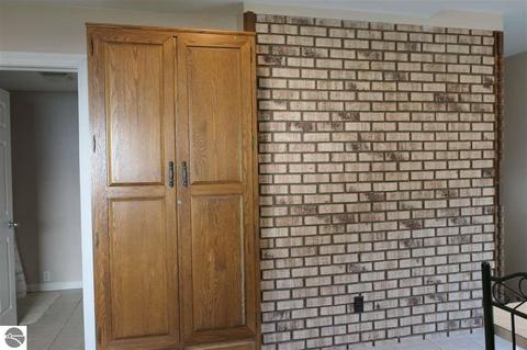 320 E Ctr, Ithaca, MI 48847 photo 14