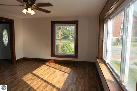 320 E Ctr, Ithaca, MI 48847 photo 8