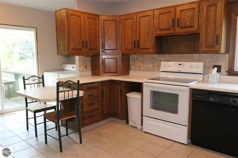 320 E Ctr, Ithaca, MI 48847 photo 11