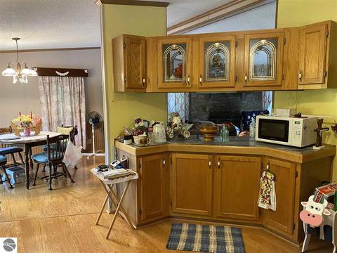 551 Rivers Terrace Rd, Gladwin, MI 48624 photo 11