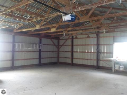 2211 W Baseline Rd, Mount Pleasant, MI 48858 photo 30