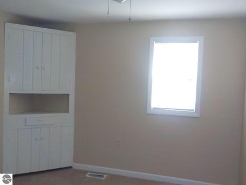 2211 W Baseline Rd, Mount Pleasant, MI 48858 photo 16