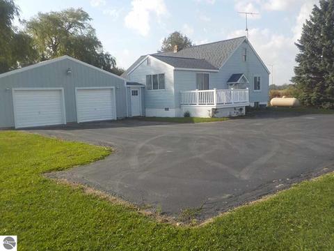 2211 W Baseline Rd, Mount Pleasant, MI 48858 photo 1