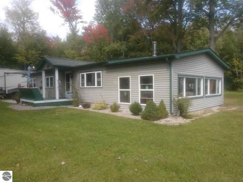 5673 Hammell Beach Rd, Au Gres, MI 48703 photo 2