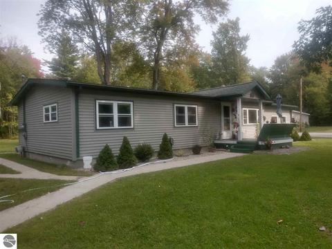 5673 Hammell Beach Rd, Au Gres, MI 48703 photo 1