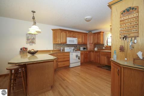1167 E Blanchard Rd, Shepherd, MI 48883 photo 8