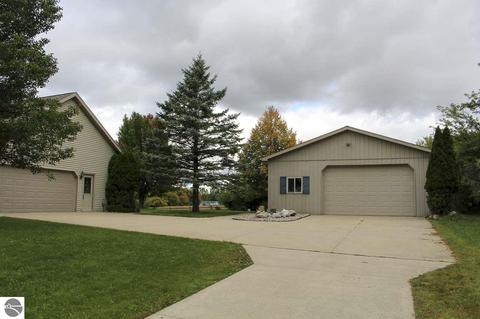 1167 E Blanchard Rd, Shepherd, MI 48883 photo 4