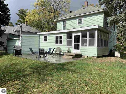 222 E Main St, Manton, MI 49663 photo 2