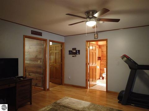 7050 Meredith Grade, Harrison, MI 48625 photo 28
