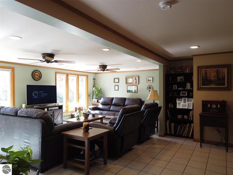 7050 Meredith Grade, Harrison, MI 48625 photo 13