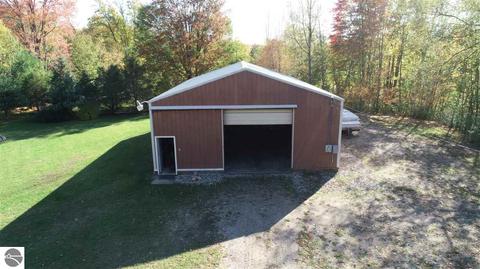 7050 Meredith Grade, Harrison, MI 48625 photo 49
