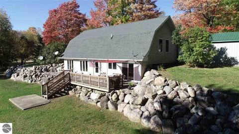 7050 Meredith Grade, Harrison, MI 48625 photo 6