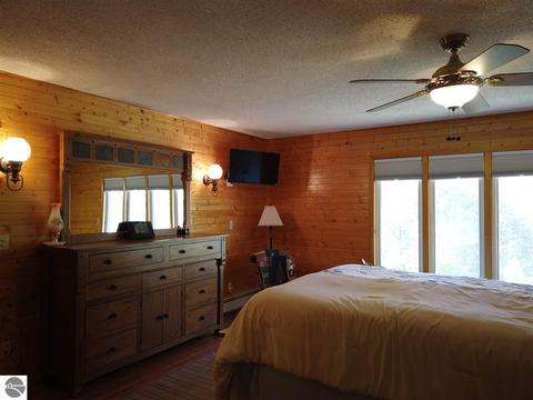 7050 Meredith Grade, Harrison, MI 48625 photo 33