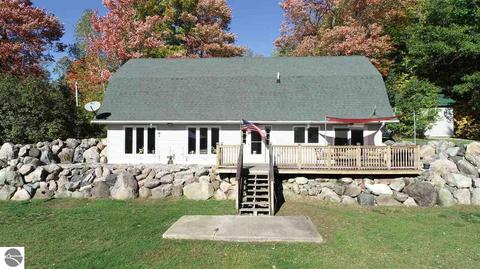 7050 Meredith Grade, Harrison, MI 48625 photo 1