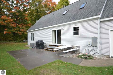 16295 Aletha, Interlochen, MI 49643 photo 5