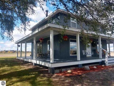 378 N Court St, Au Gres, MI 48703 photo 7