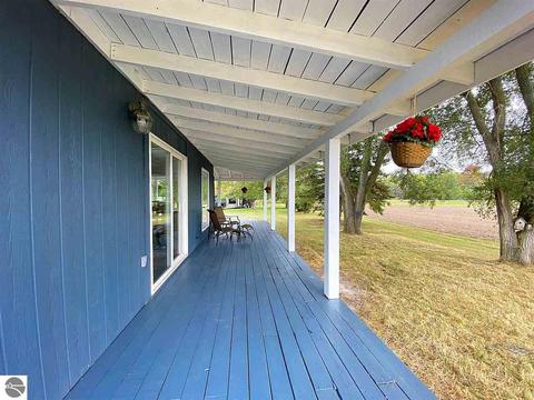 378 N Court St, Au Gres, MI 48703 photo 5