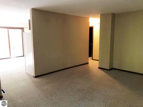 4293 Eagle Crest Dr, Williamsburg, MI 49690 photo 12