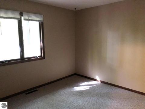 4293 Eagle Crest Dr, Williamsburg, MI 49690 photo 16