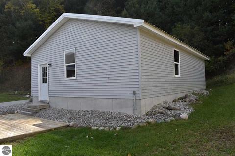 9160 S Nelson Rd, Cedar, MI 49621 photo 22