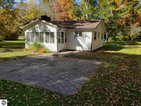 5845 S Lake Ln, Au Gres, MI 48703 photo 1