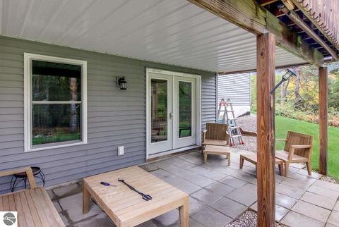 9727 Cushman Ct, Williamsburg, MI 49690 photo 24