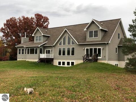 2107 E Countyline Rd, Hale, MI 48739 photo 2