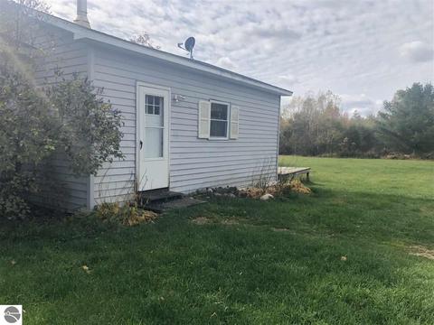 2231 E County Line Rd, Hale, MI 48739 photo 4