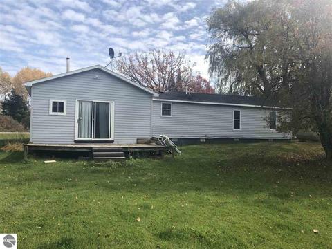 2231 E County Line Rd, Hale, MI 48739 photo 1