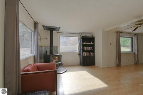 9215 E Lincoln Rd, Cedar, MI 49621 photo 14