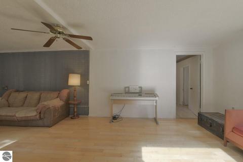 9215 E Lincoln Rd, Cedar, MI 49621 photo 15