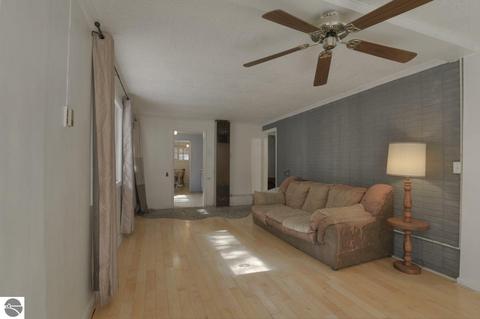9215 E Lincoln Rd, Cedar, MI 49621 photo 17