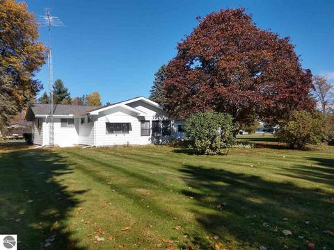143 Saginaw St, Au Gres, MI 48703 photo 6