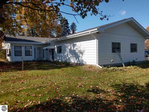 143 Saginaw St, Au Gres, MI 48703 photo 8
