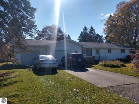 143 Saginaw St, Au Gres, MI 48703 photo 1