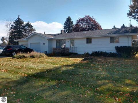 143 Saginaw St, Au Gres, MI 48703 photo 2