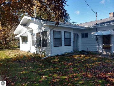 143 Saginaw St, Au Gres, MI 48703 photo 7