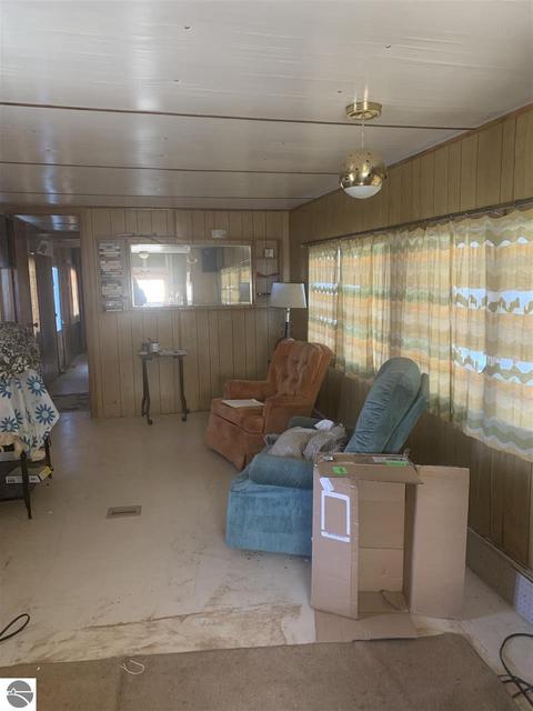 108 S 2nd St, Mesick, MI 49668 photo 5