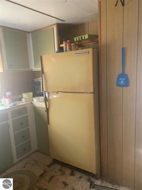108 S 2nd St, Mesick, MI 49668 photo 3