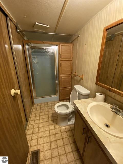 6509 Carpenter Rd, Harrison, MI 48625 photo 17