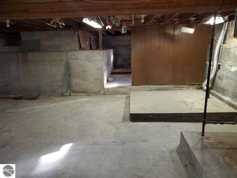 435 N Fourth St, Shepherd, MI 48883 photo 26