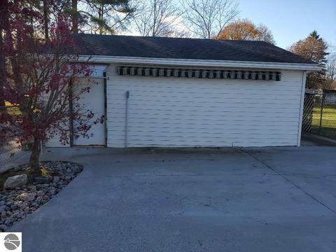 435 N Fourth St, Shepherd, MI 48883 photo 37