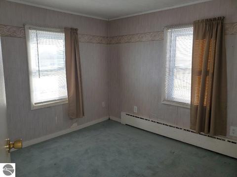 435 N Fourth St, Shepherd, MI 48883 photo 11