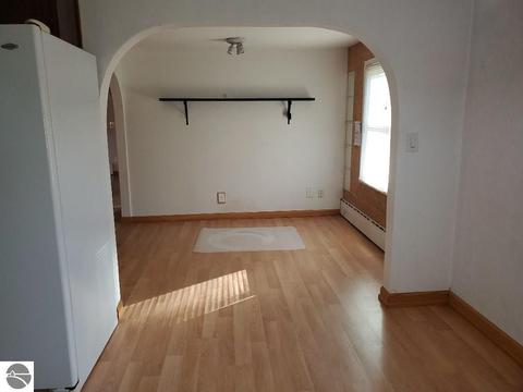435 N Fourth St, Shepherd, MI 48883 photo 7