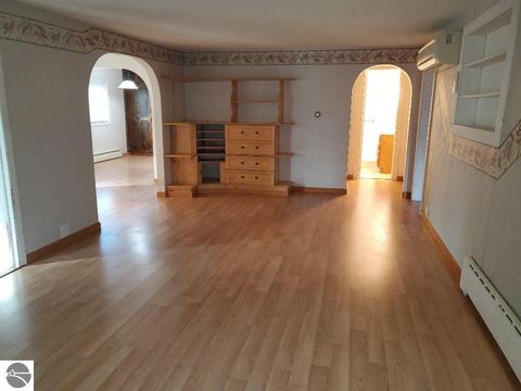 435 N Fourth St, Shepherd, MI 48883 photo 10