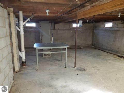 435 N Fourth St, Shepherd, MI 48883 photo 27