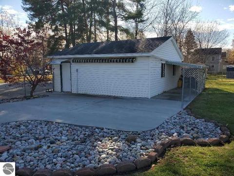 435 N Fourth St, Shepherd, MI 48883 photo 38