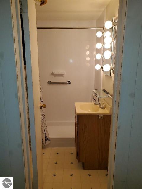 435 N Fourth St, Shepherd, MI 48883 photo 19