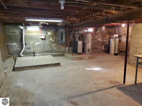 435 N Fourth St, Shepherd, MI 48883 photo 29