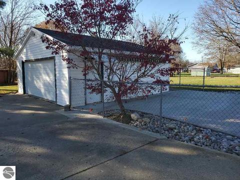 435 N Fourth St, Shepherd, MI 48883 photo 46